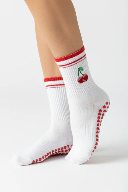 How Grip Socks Improve Balance and Stability in Your Workout